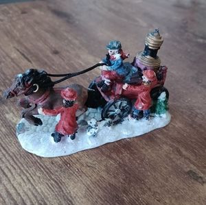 Cobblestone Corner fire engine